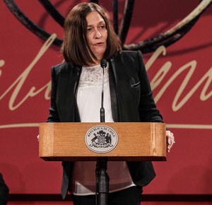 Poeta Reina María Rodríguez recibe Premio Iberoamericano Pablo Neruda